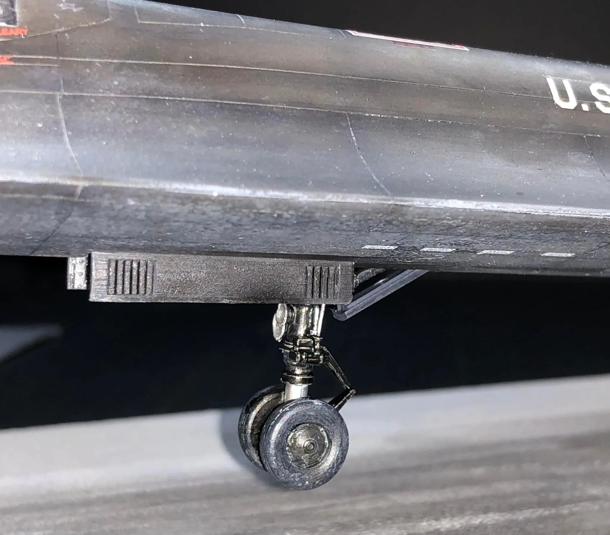 1/72 SR-71 landing gear, parachute, jet nozzles