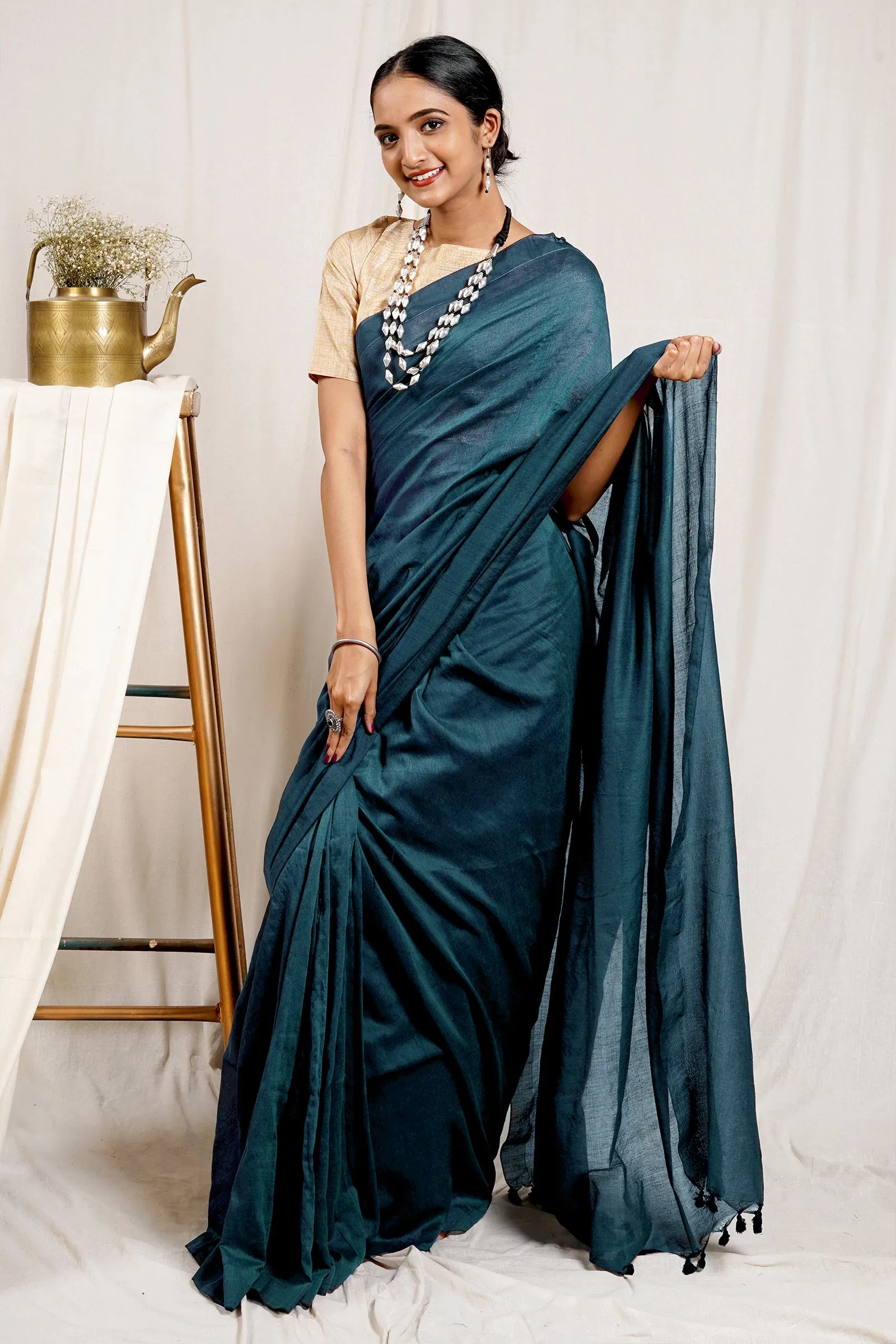 Teejh Anchor Peacock Blue Mulmul Cotton Saree